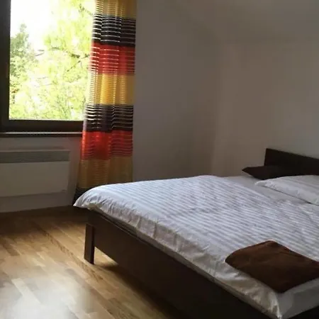 Lea V Patinciach * Patince