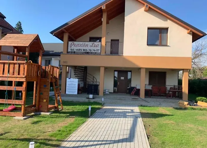 Villa Lea V Patinciach Patince