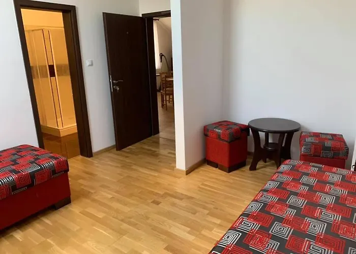 Lea V Patinciach Patince